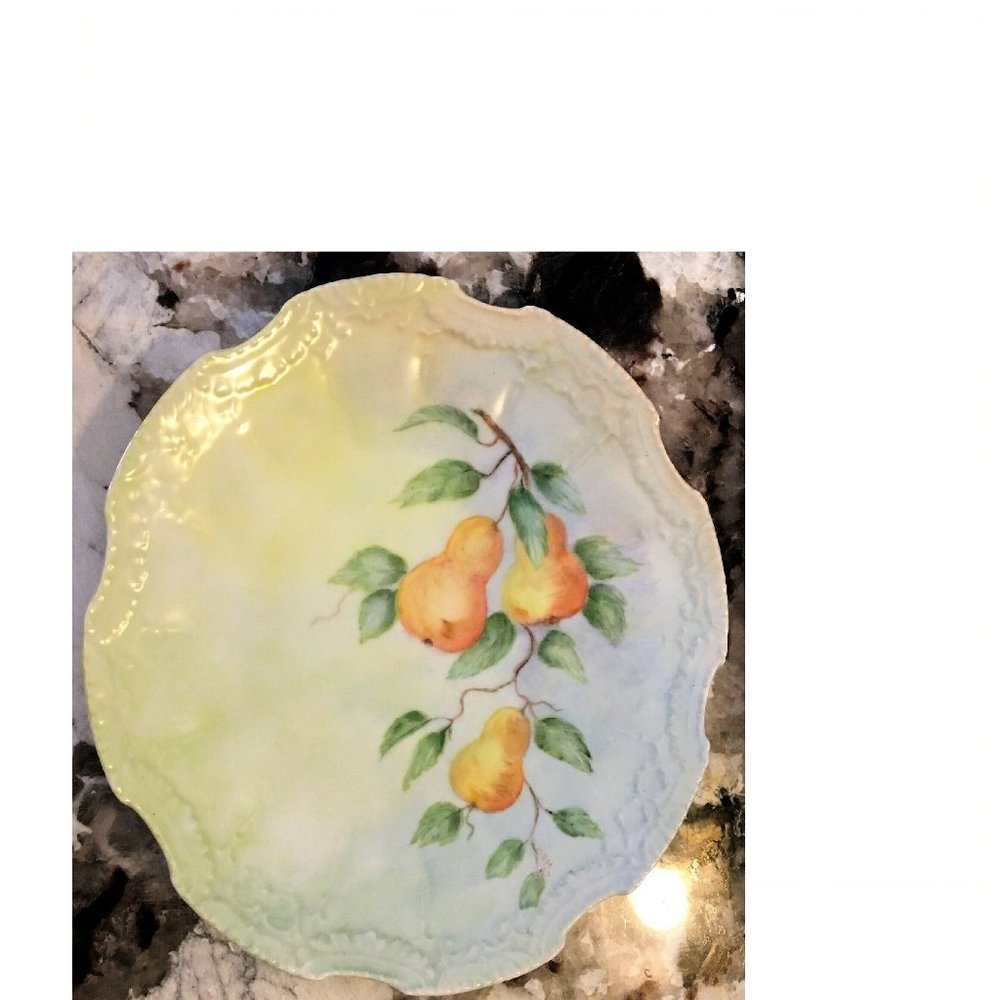 Vintage Hand Painted Porcelain Plate Pears Scalloped Edge 8"   Approx 8". Excell